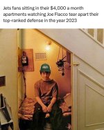 Jets Fans Watching.jpg